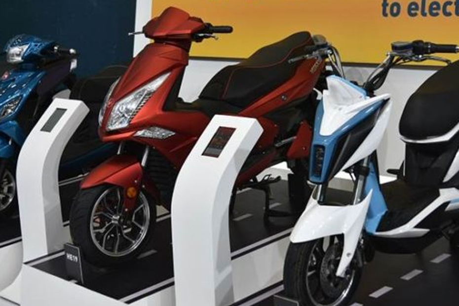 Charging two wheeler store scooty